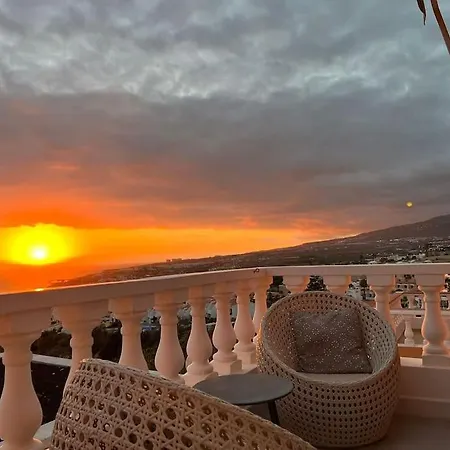 Sunset Terrace Ocean View شقة أذيخي